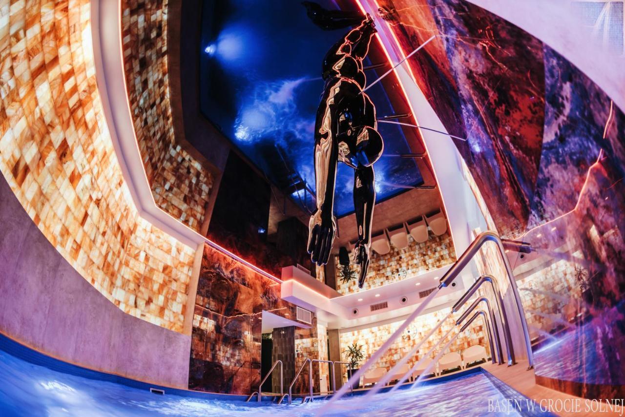 Hotel Era Świeradów-Zdrój エクステリア 写真