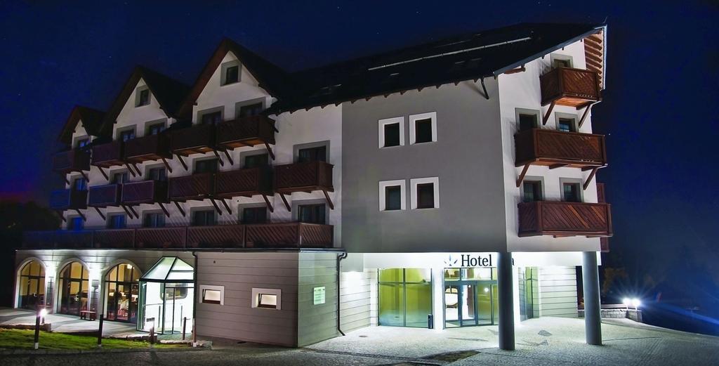 Hotel Era Świeradów-Zdrój エクステリア 写真