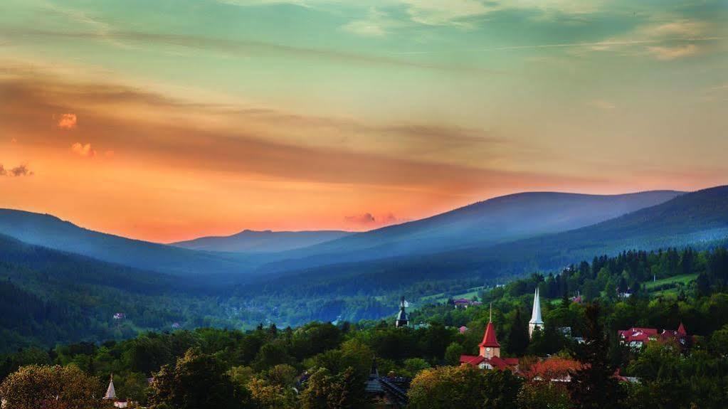 Hotel Era Świeradów-Zdrój エクステリア 写真